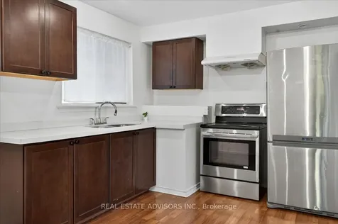 84 Ardglen Drive Brampton ON L6W 1V6