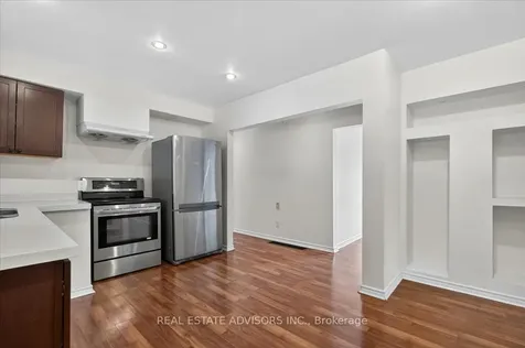 84 Ardglen Drive Brampton ON L6W 1V6