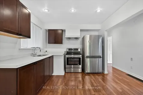 84 Ardglen Drive Brampton ON L6W 1V6