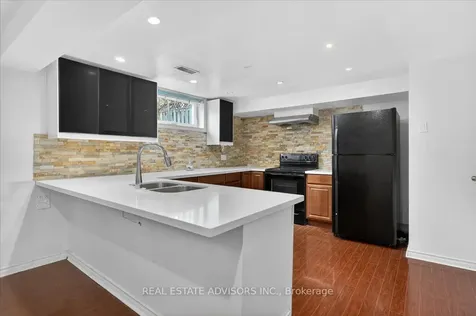 84 Ardglen Drive Brampton ON L6W 1V6