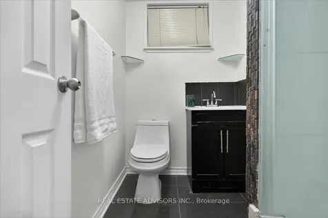 84 Ardglen Drive Brampton ON L6W 1V6