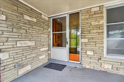84 Ardglen Drive Brampton ON L6W 1V6