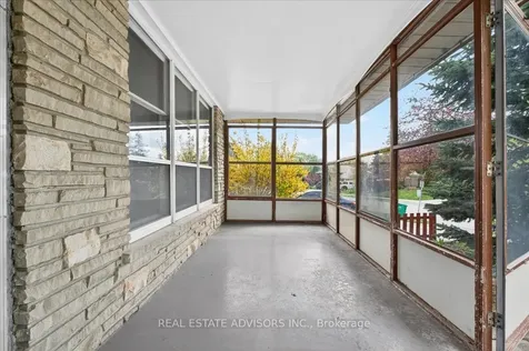 84 Ardglen Drive Brampton ON L6W 1V6
