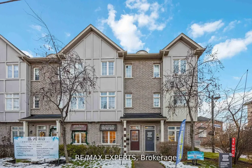19B Oak Street Toronto ON M9N 0A4