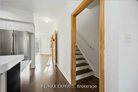 19B Oak Street Toronto ON M9N 0A4