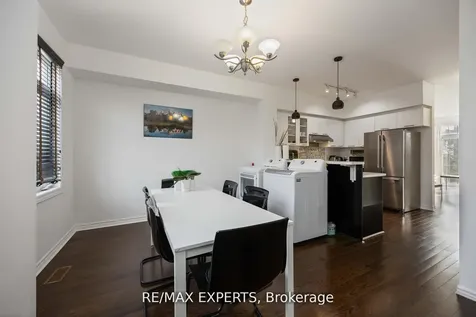 19B Oak Street Toronto ON M9N 0A4