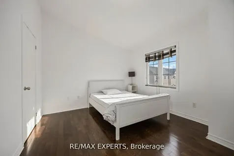 19B Oak Street Toronto ON M9N 0A4