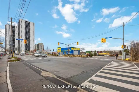 19B Oak Street Toronto ON M9N 0A4