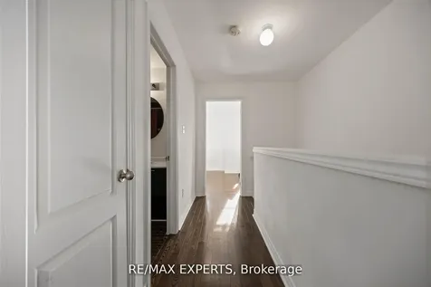 19B Oak Street Toronto ON M9N 0A4