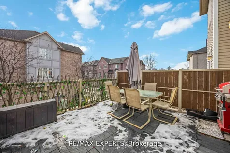 19B Oak Street Toronto ON M9N 0A4