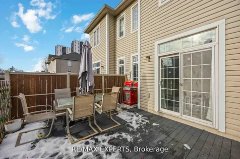 19B Oak Street Toronto ON M9N 0A4