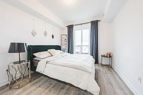 2486 Old Bronte Road Oakville ON L6M 4J2