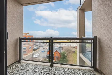 2486 Old Bronte Road Oakville ON L6M 4J2