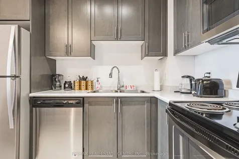 2486 Old Bronte Road Oakville ON L6M 4J2