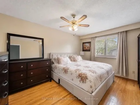 3525 Brandon Gate Mississauga ON L4T 3M3