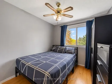 3525 Brandon Gate Mississauga ON L4T 3M3