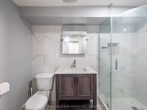 3525 Brandon Gate Mississauga ON L4T 3M3