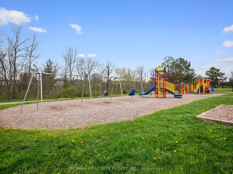 3525 Brandon Gate Mississauga ON L4T 3M3