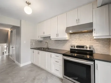 3525 Brandon Gate Mississauga ON L4T 3M3