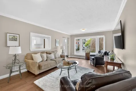 2471 Malcolm Crescent Burlington ON L7P 3Y7
