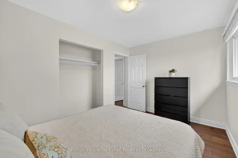 2471 Malcolm Crescent Burlington ON L7P 3Y7
