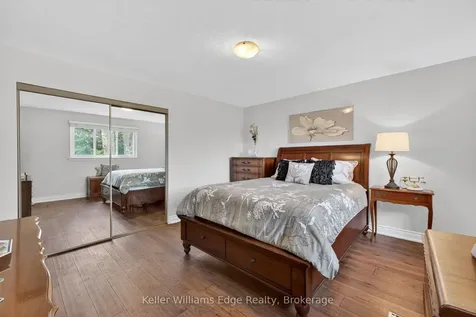 2471 Malcolm Crescent Burlington ON L7P 3Y7