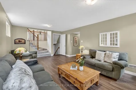 2471 Malcolm Crescent Burlington ON L7P 3Y7