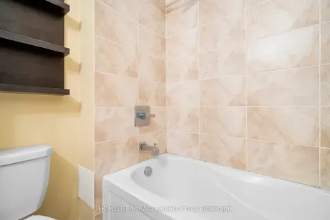 16 Brookers Lane Toronto ON M8V 0A5