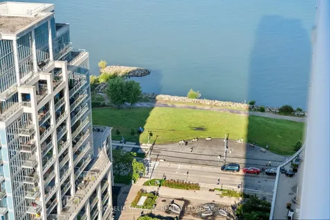 16 Brookers Lane Toronto ON M8V 0A5