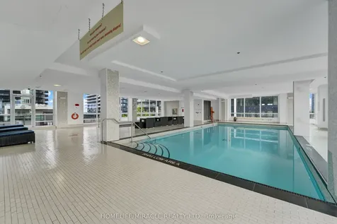 16 Brookers Lane Toronto ON M8V 0A5