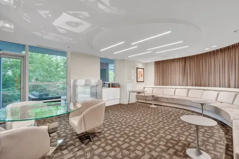 16 Brookers Lane Toronto ON M8V 0A5