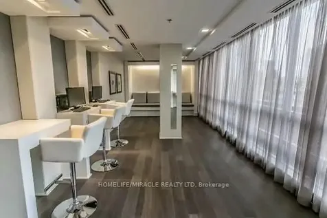 16 Brookers Lane Toronto ON M8V 0A5
