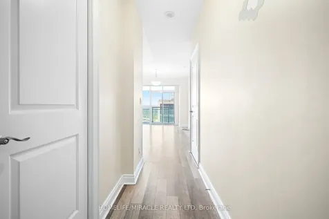 16 Brookers Lane Toronto ON M8V 0A5