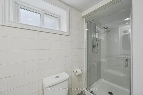 92 Taysham Crescent Toronto ON M9V 1X3