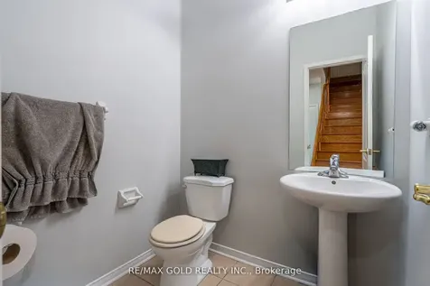 10 Sugarcane Avenue Brampton ON L6R 3C8