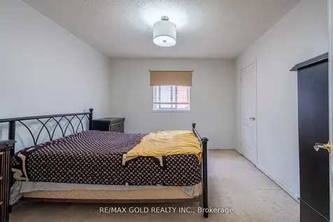 10 Sugarcane Avenue Brampton ON L6R 3C8