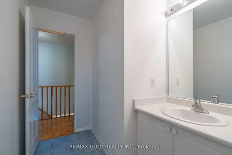 10 Sugarcane Avenue Brampton ON L6R 3C8