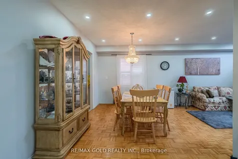 10 Sugarcane Avenue Brampton ON L6R 3C8