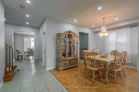 10 Sugarcane Avenue Brampton ON L6R 3C8