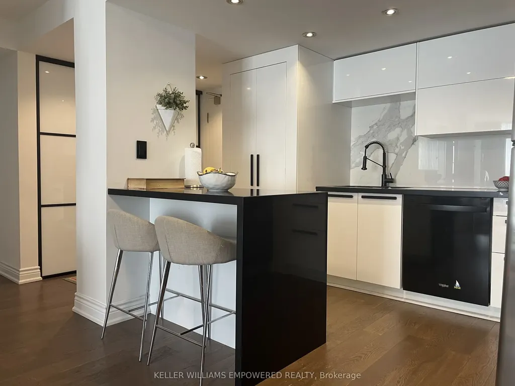 2091 Hurontario Street Mississauga ON L5A 4E6