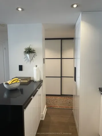 2091 Hurontario Street Mississauga ON L5A 4E6