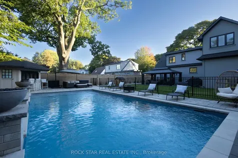 2055 Courtland Crescent Mississauga ON L4Y 1V1