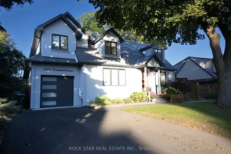 2055 Courtland Crescent Mississauga ON L4Y 1V1