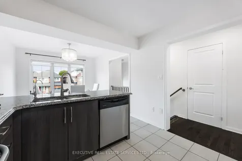 101 Mccleave Crescent Brampton ON L6Y 4Y9