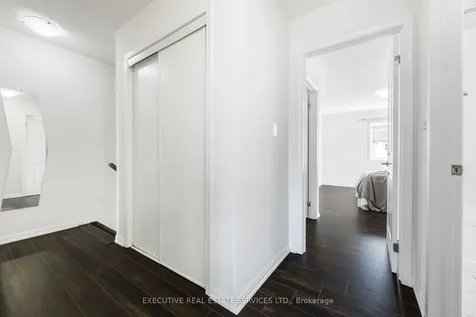 101 Mccleave Crescent Brampton ON L6Y 4Y9