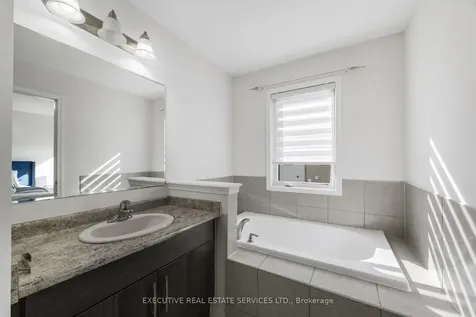 101 Mccleave Crescent Brampton ON L6Y 4Y9