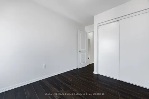 101 Mccleave Crescent Brampton ON L6Y 4Y9