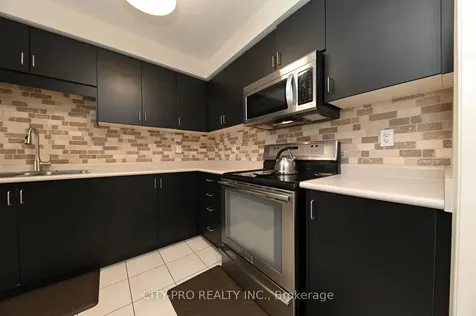 230 Duncan Lane Milton ON L9T 8B6