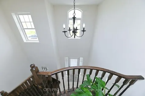 230 Duncan Lane Milton ON L9T 8B6