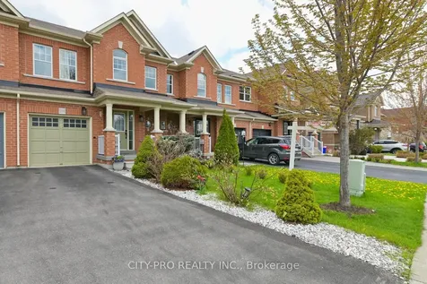 230 Duncan Lane Milton ON L9T 8B6